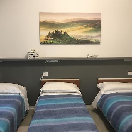 Albergo Chiara Savignone ภายนอก รูปภาพ