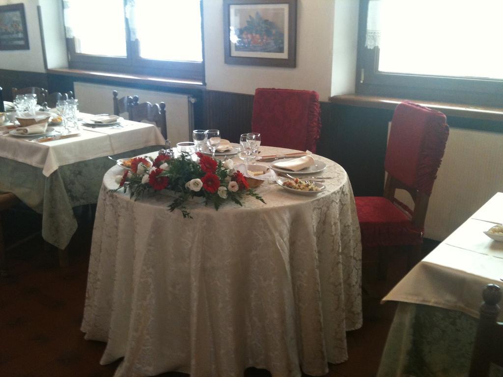 Albergo Chiara Savignone ภายนอก รูปภาพ